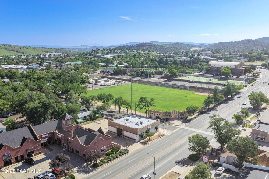 More Photos Of 620 E Gurley St, Prescott Restaurant For Sale