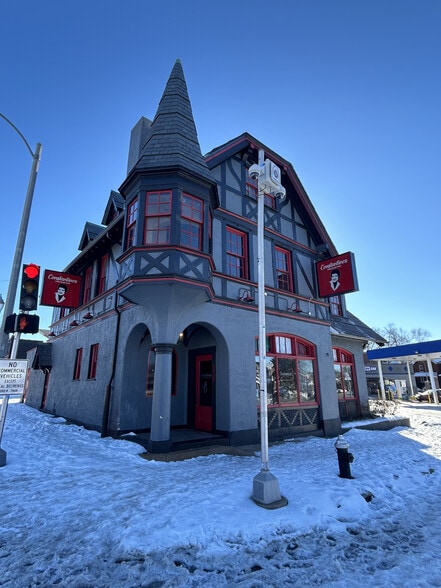 Primary Photo Of 4200 S Grand Blvd, Saint Louis Restaurant For Lease