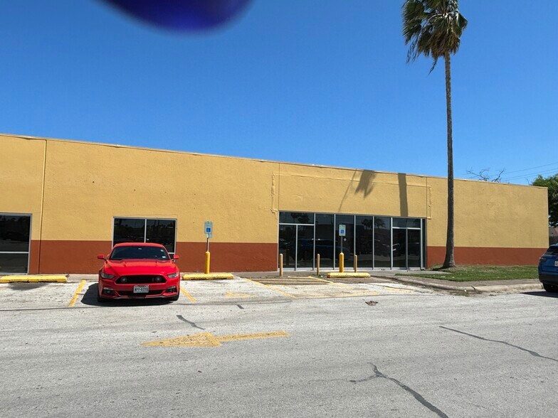 More Photos Of 2250-2334 Boca Chica Blvd, Brownsville Unknown For Lease