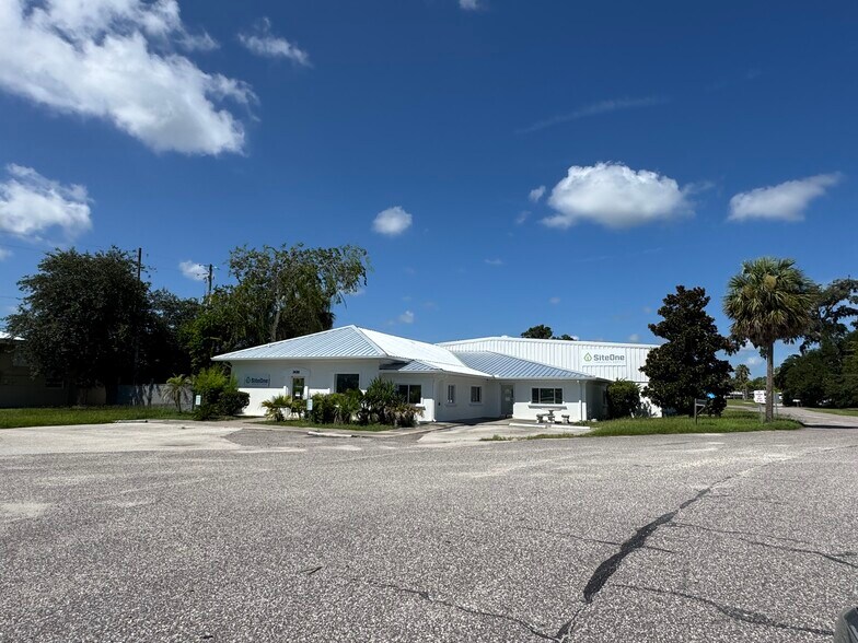 More Photos Of 2430 S Nova Rd, Daytona Beach Specialty For Lease