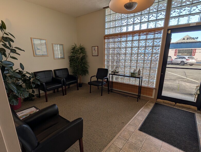 More Photos Of 700 Murdock St, Sedro Woolley Office For Sale