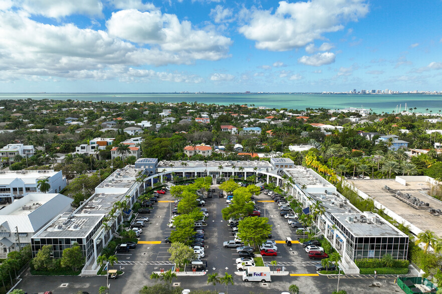 More Photos Of 260 Crandon Blvd, Key Biscayne Bank For Sale