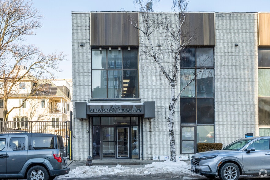 More Photos Of 813 Quentin Rd, Brooklyn Medical For Lease