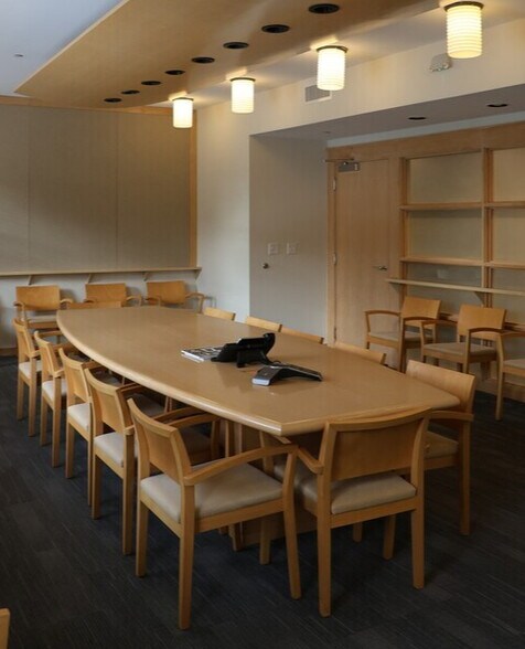 More Photos Of 1701 E County Highway 30A, Santa Rosa Beach Loft Creative Space For Lease