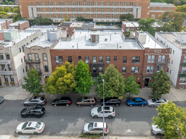 More Photos Of 31-23 47th St, Astoria Apartments For Sale
