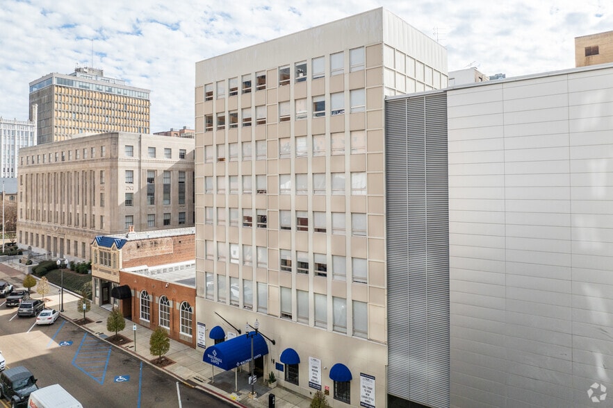 More Photos Of 225 E Capitol St, Jackson Apartments For Lease