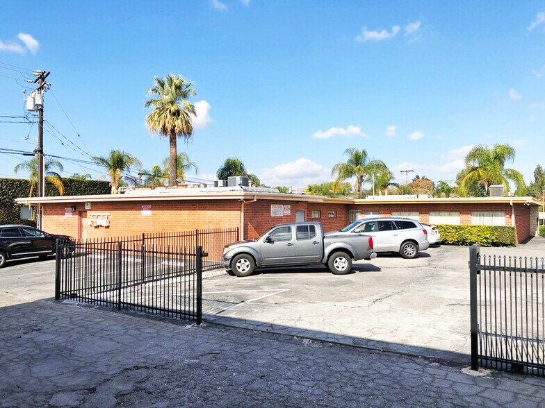 More Photos Of 412-418 San Fernando Mission Blvd, San Fernando Medical For Lease