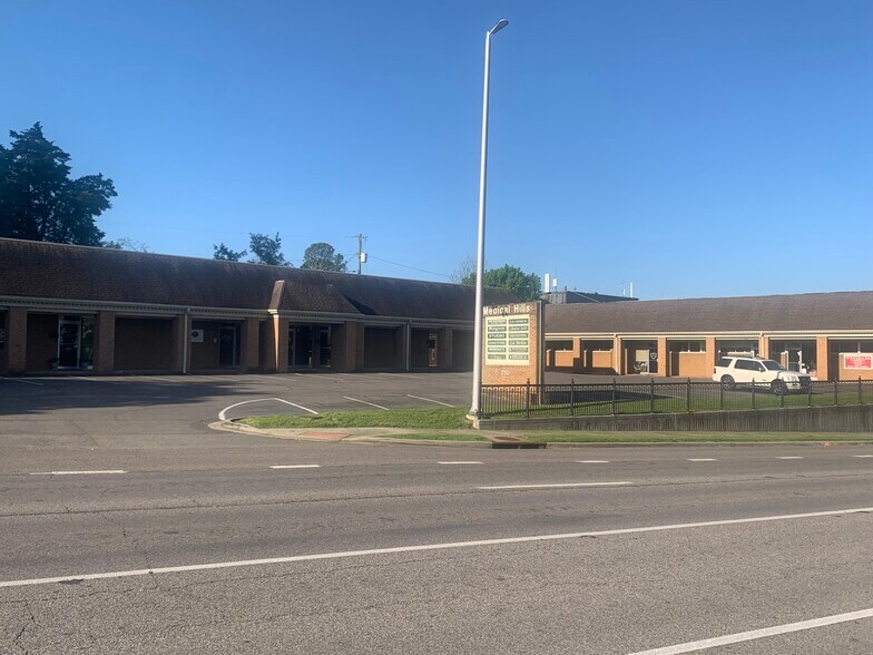 More Photos Of 250 Governors Dr SE, Huntsville Medical For Lease