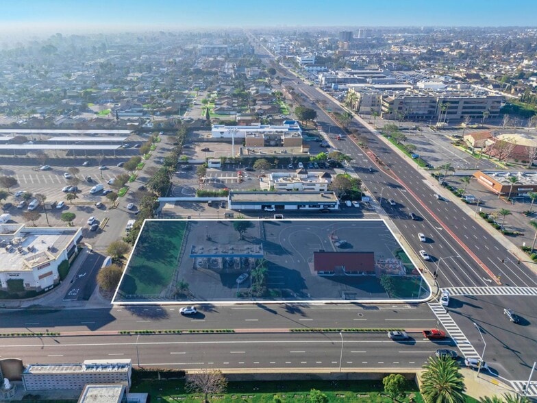 More Photos Of 18012 Beach Blvd, Huntington Beach Land For Lease