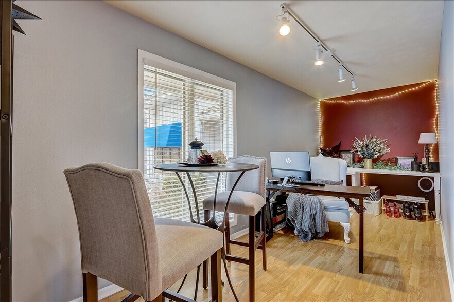 More Photos Of 111-113 Depot, Johnson Creek Medical For Sale