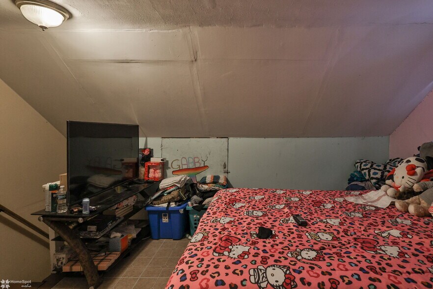 More Photos Of 304 E Kline Ave, Lansford Multifamily For Sale