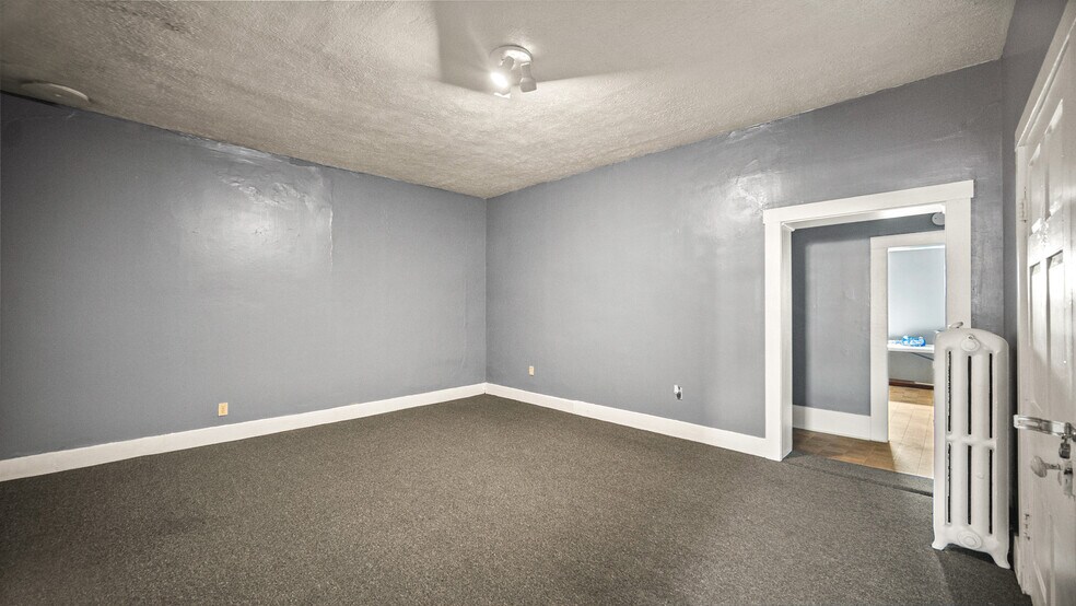 More Photos Of 111 W Main St, West Union Flex For Sale