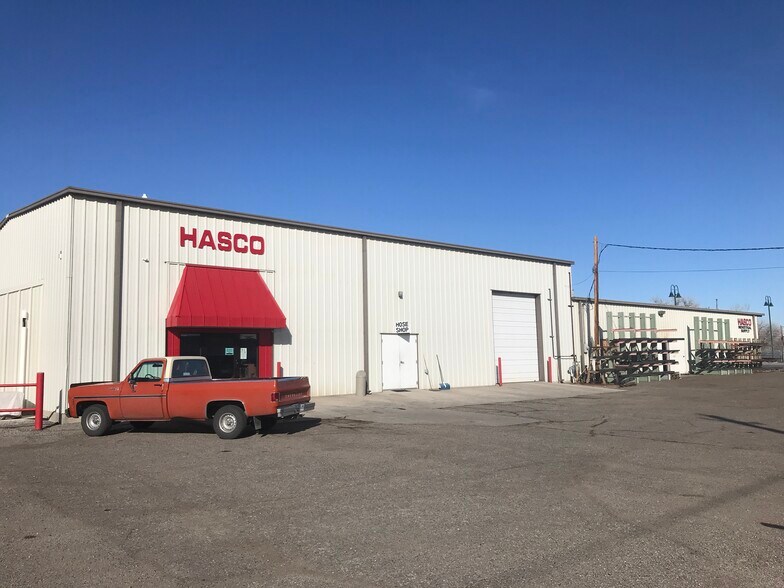 More Photos Of 510 S Federal Blvd, Riverton Industrial For Sale