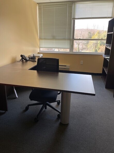 More Photos Of 44 Executive Blvd, Elmsford Loft Creative Space For Lease