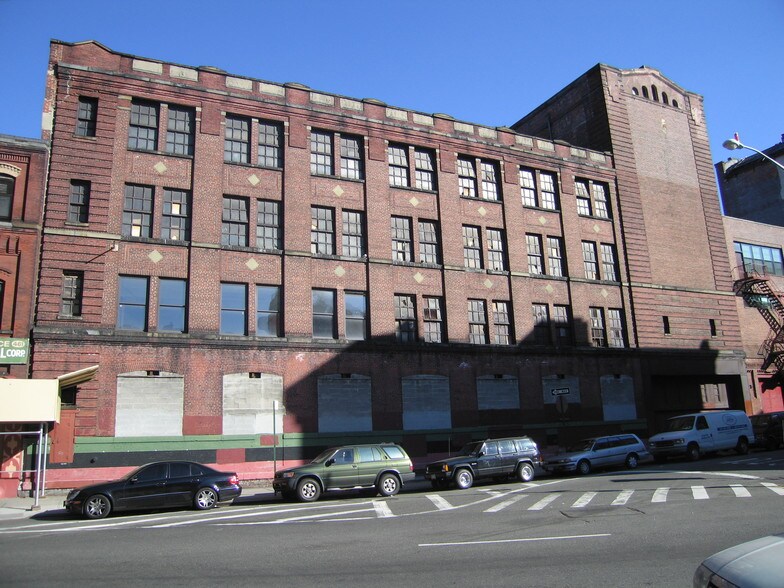 More Photos Of 439-449 W 127th St, New York Office For Lease