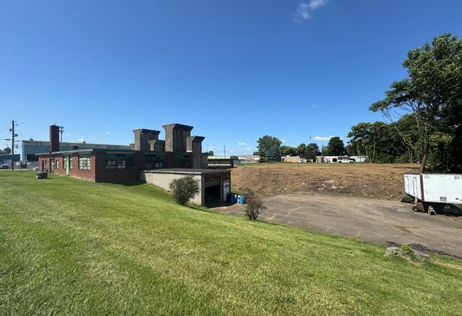 More Photos Of 1401 16th St SW, Canton Warehouse For Sale