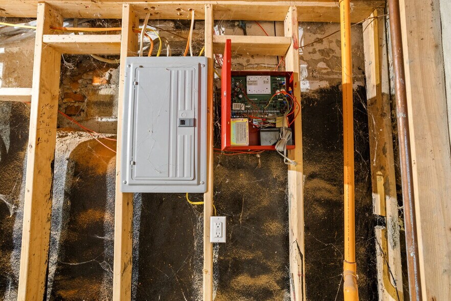 More Photos Of 3301-3303 N 16th St, Philadelphia Apartments For Sale