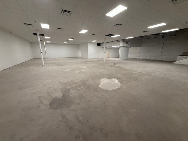 More Photos Of 2211-2321 University Blvd, Silver Spring Unknown For Lease