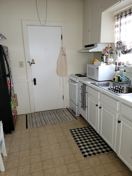 More Photos Of 5753 Main St, Sylvania Apartments For Sale