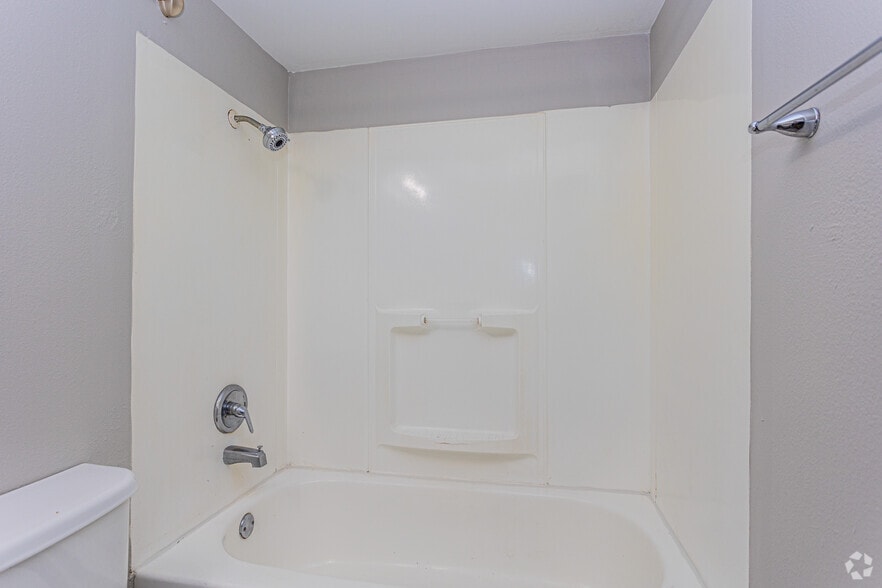 More Photos Of 51 Hayes Pl SW, Renton Apartments For Sale