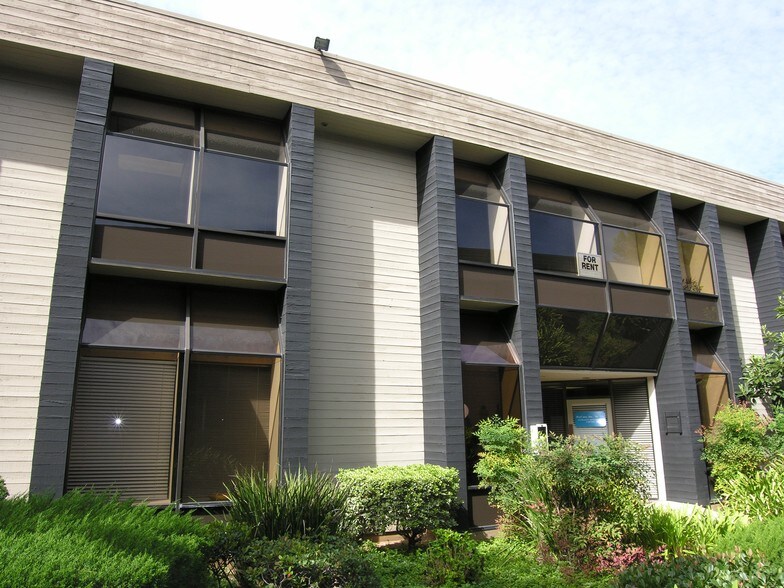 More Photos Of 4550 Kearny Villa Rd, San Diego Office For Lease