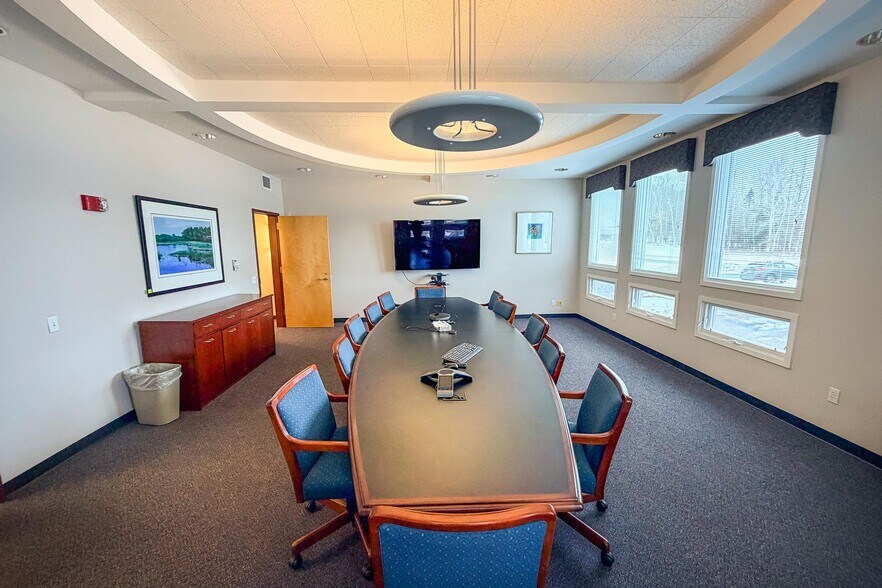More Photos Of 2096 Airport Rd, Barre Office For Sale