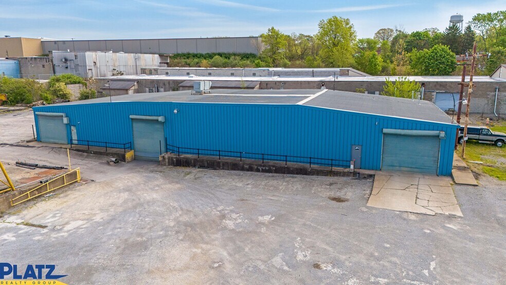 Primary Photo Of 3700 Oakwood Ave, Youngstown Manufacturing For Lease