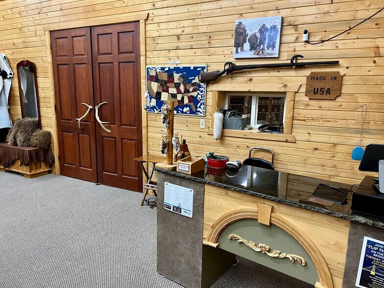 More Photos Of 626 Richards St, Thermopolis Freestanding For Sale