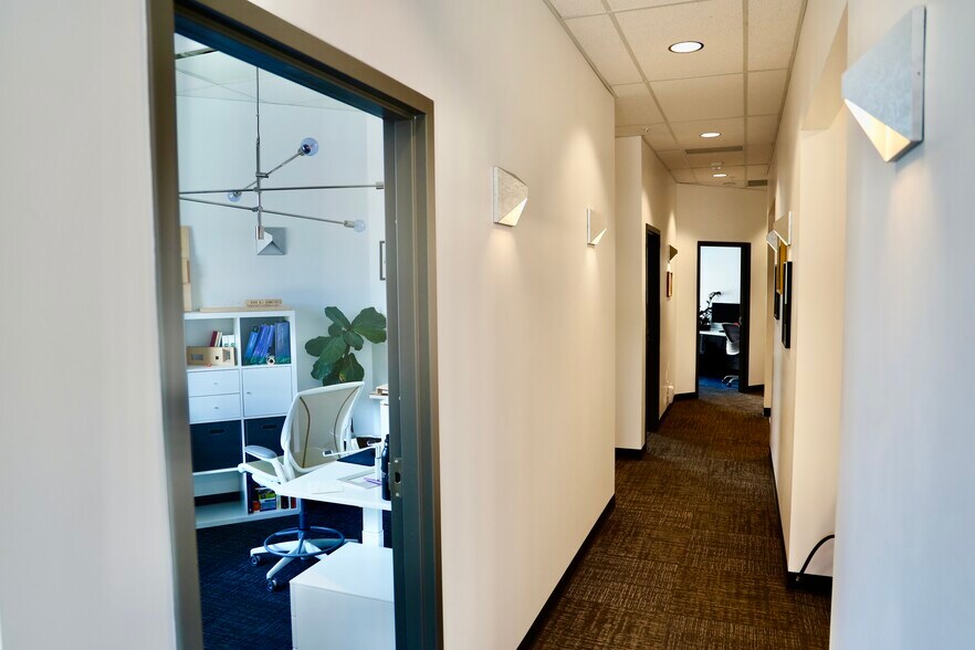 More Photos Of 4040 W Daybreak Pky, South Jordan Office For Lease
