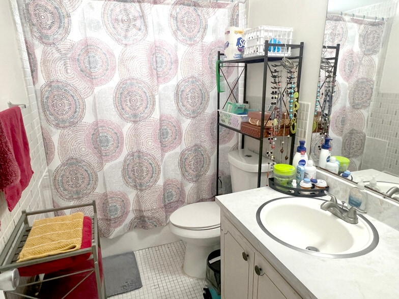 More Photos Of 2134 Lincoln St, Hollywood Apartments For Sale