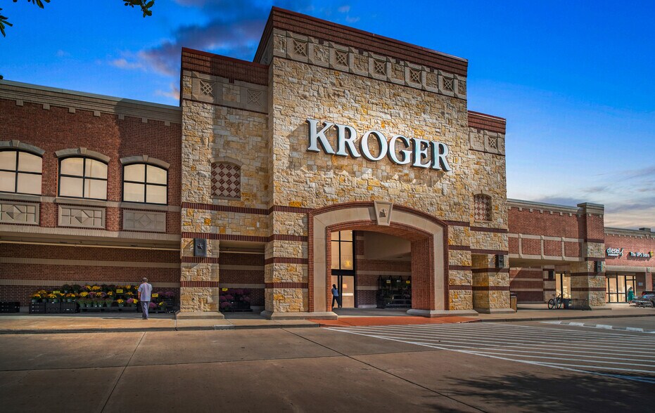 More Photos Of 22010-22150 Westheimer Pky, Katy Unknown For Lease