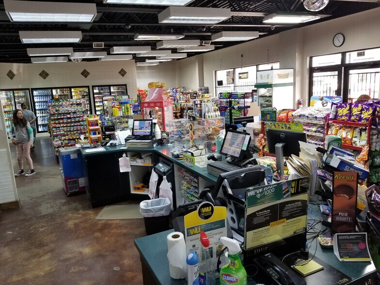 More Photos Of 101 E 22nd St, Greeley Convenience Store For Sale