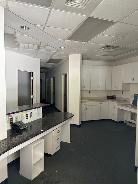 More Photos Of 131 E Broad St, Eufaula Medical For Sale