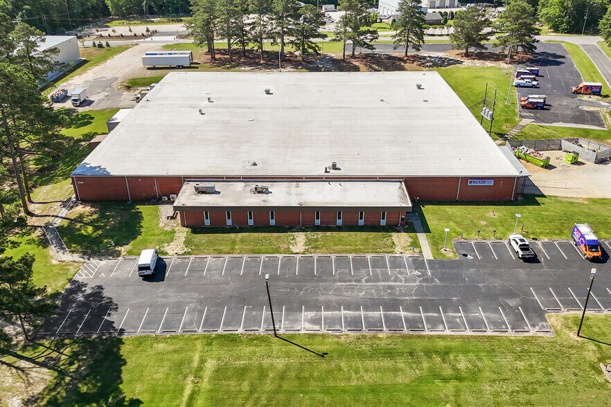 More Photos Of 500 E Gannon Ave, Zebulon Manufacturing For Lease