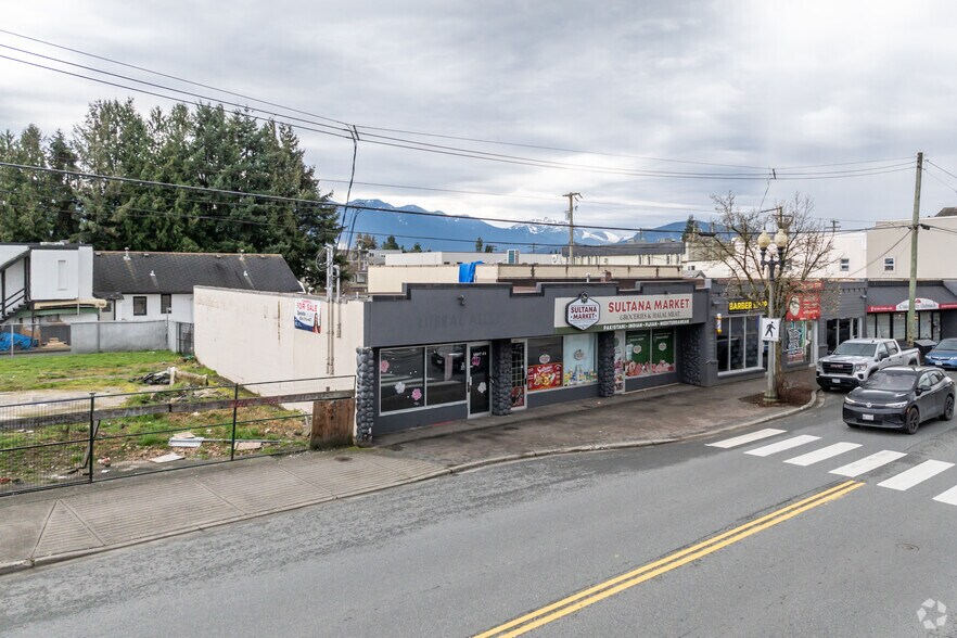More Photos Of 46240 Yale Rd, Chilliwack Storefront For Sale