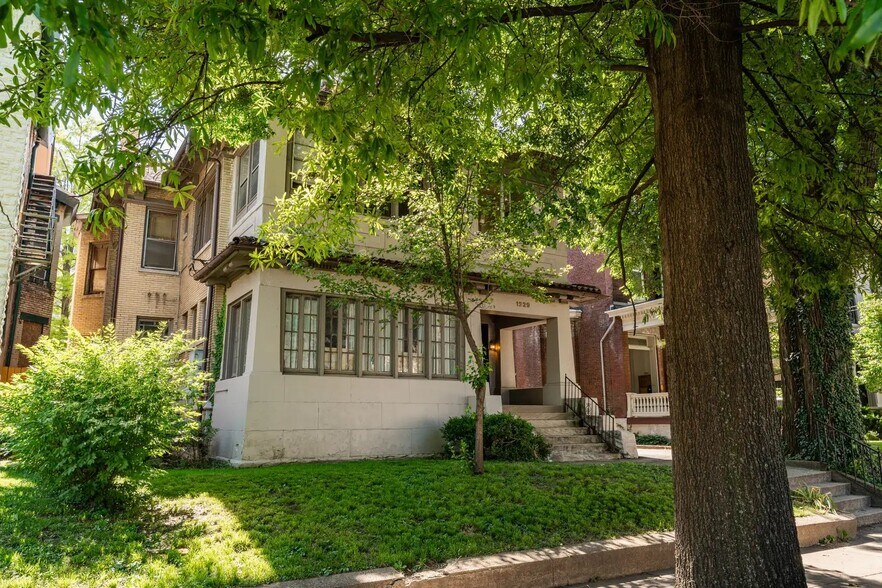 More Photos Of 1229 S 4th St, Louisville Apartments For Sale