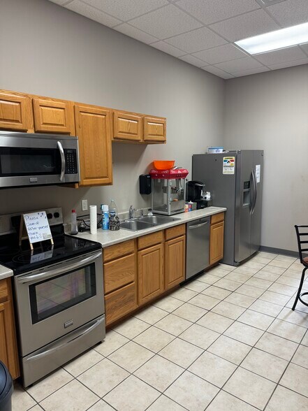 More Photos Of 14195 Highway 2, Williston Warehouse For Sale