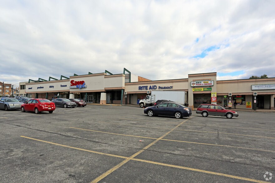 More Photos Of 1500 Garrett Rd, Upper Darby Township Unknown For Lease