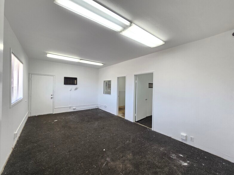 More Photos Of 27572 Mission Blvd, Hayward Auto Dealership For Sale