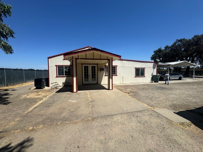 More Photos Of 9503 Barber Rd, Galt Land For Sale