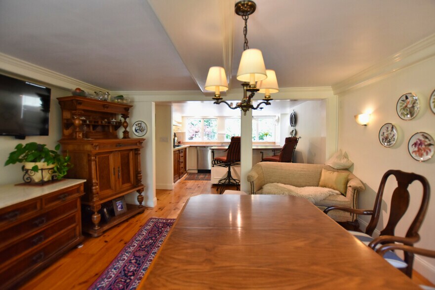 More Photos Of 146 Calef Hwy, Barrington Flex For Sale