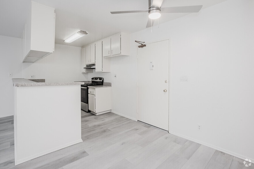 More Photos Of 3415 Linden Ave, Long Beach Apartments For Sale
