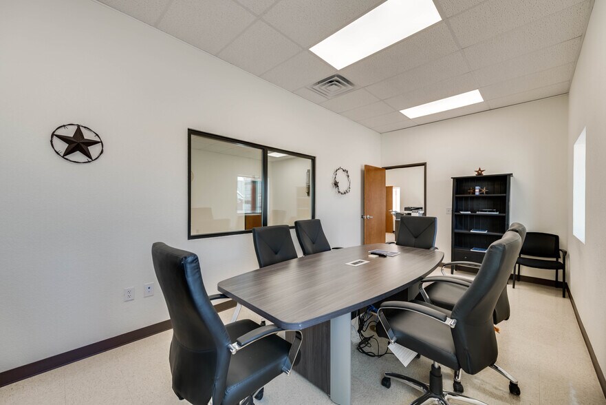 More Photos Of 13015 W I-20, Odessa Warehouse For Lease