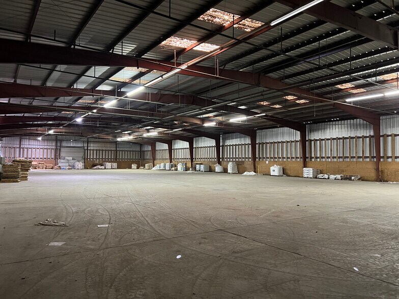 More Photos Of 409 Court st, Wrightsville Warehouse For Lease