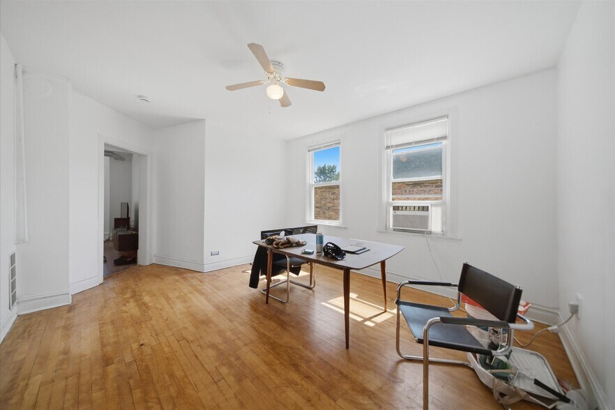 More Photos Of 2418 N Western Ave, Chicago Apartments For Sale