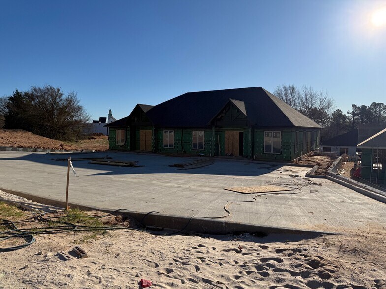 More Photos Of 7196 Crosswater Ave, Tyler Office For Lease