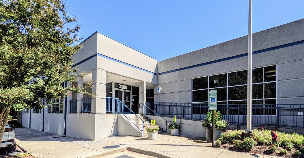 Primary Photo Of 3300 Gateway Centre Blvd, Morrisville Coworking Space