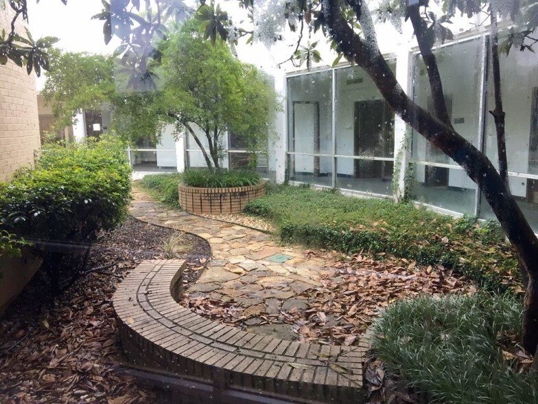 More Photos Of 4802 Texas Blvd, Texarkana Medical For Lease