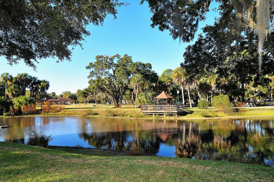 More Photos Of 1860 7th St, Sarasota Specialty For Sale