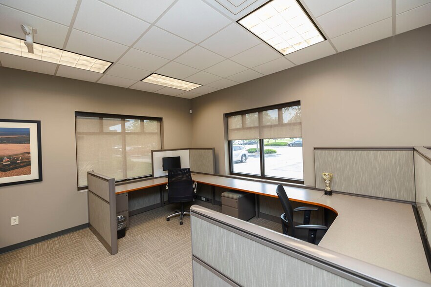 More Photos Of 13203 W 21st Ct N, Wichita Office For Sale